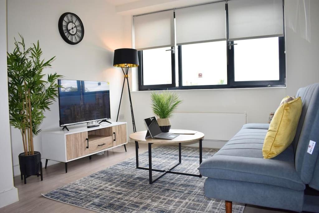 Stylish Modern 1Bed Apartment In Bedford Exterior photo